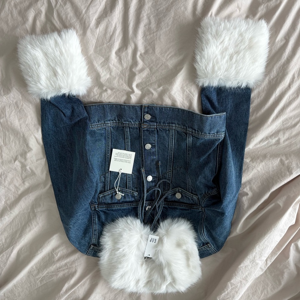 Gap × Sandy Liang Vegan Fur Crop Denim Jacket - Picture 2 of 3